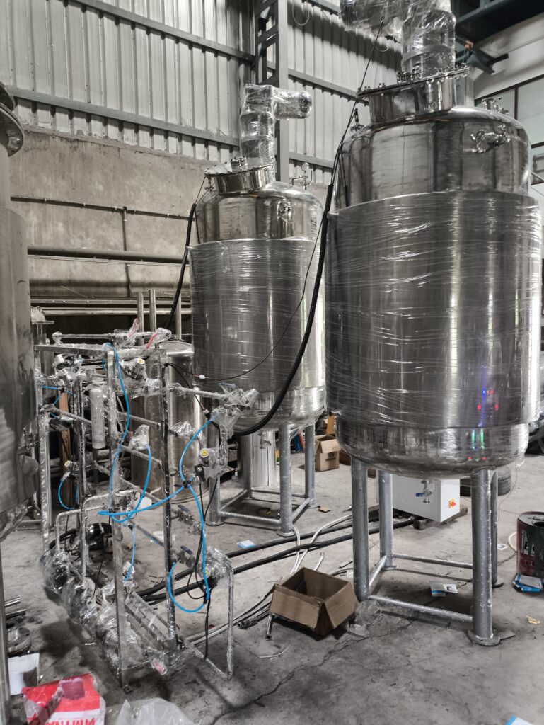 Agitator for pharma vessel